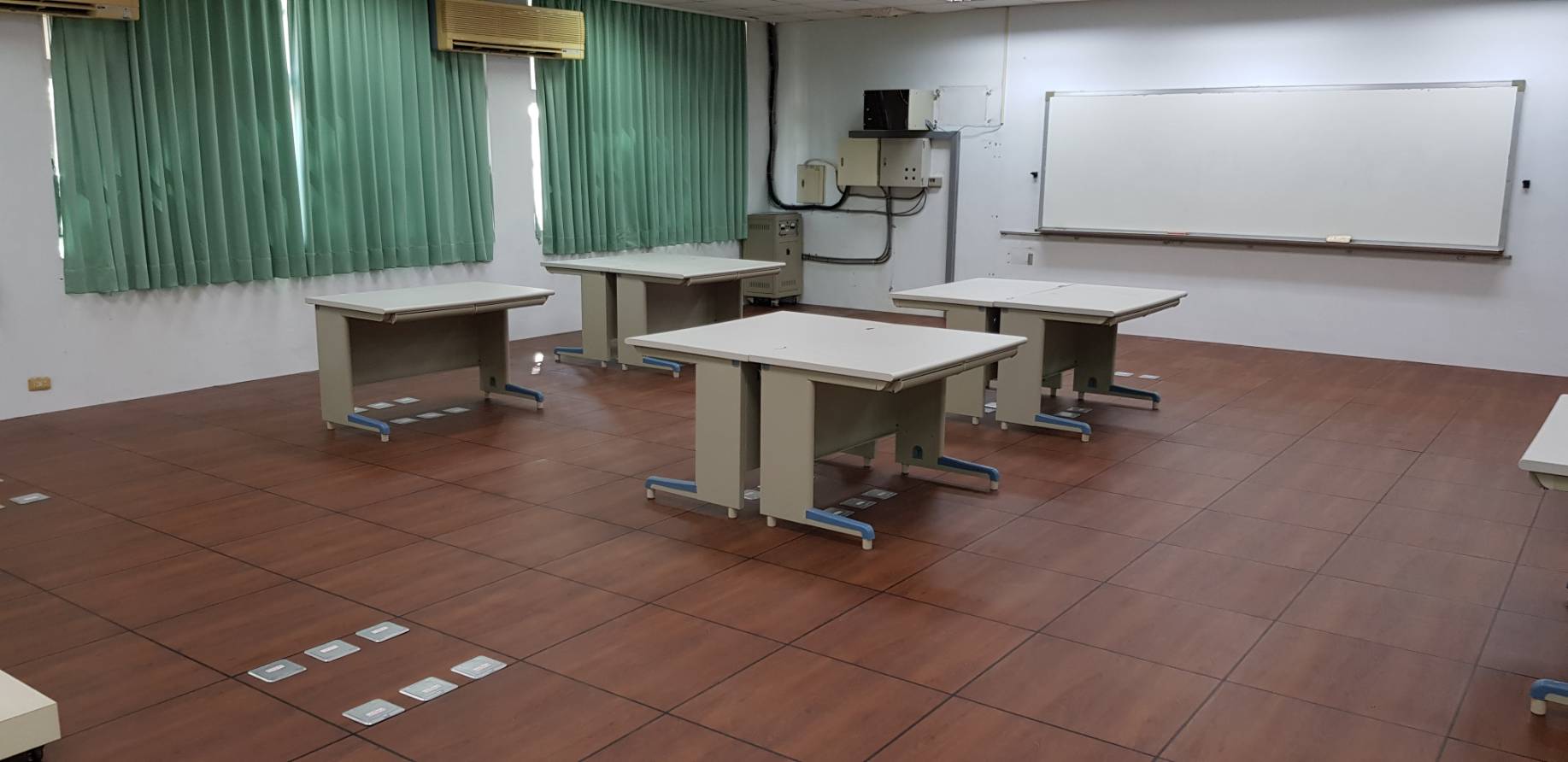 木工實習工廠及商業自動化多功能專題教室改善實習教學環境及設施工程 照片3