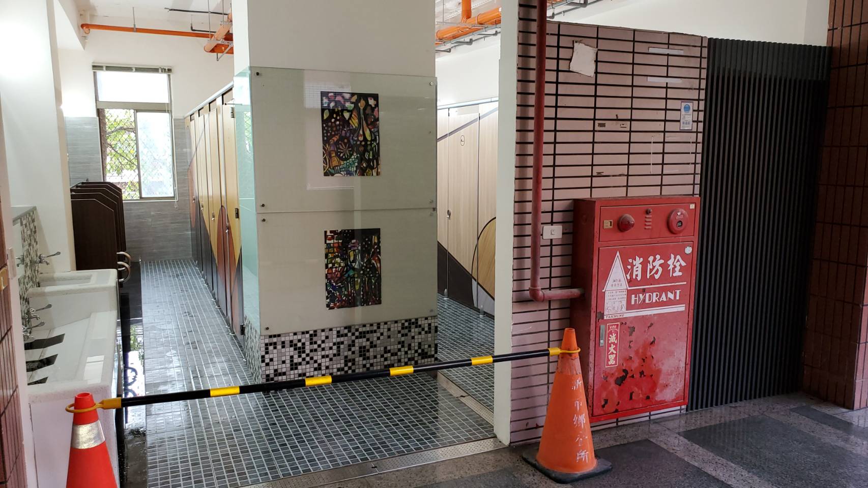 臺南市新市國小109年度北賢樓廁所整修工程 照片5