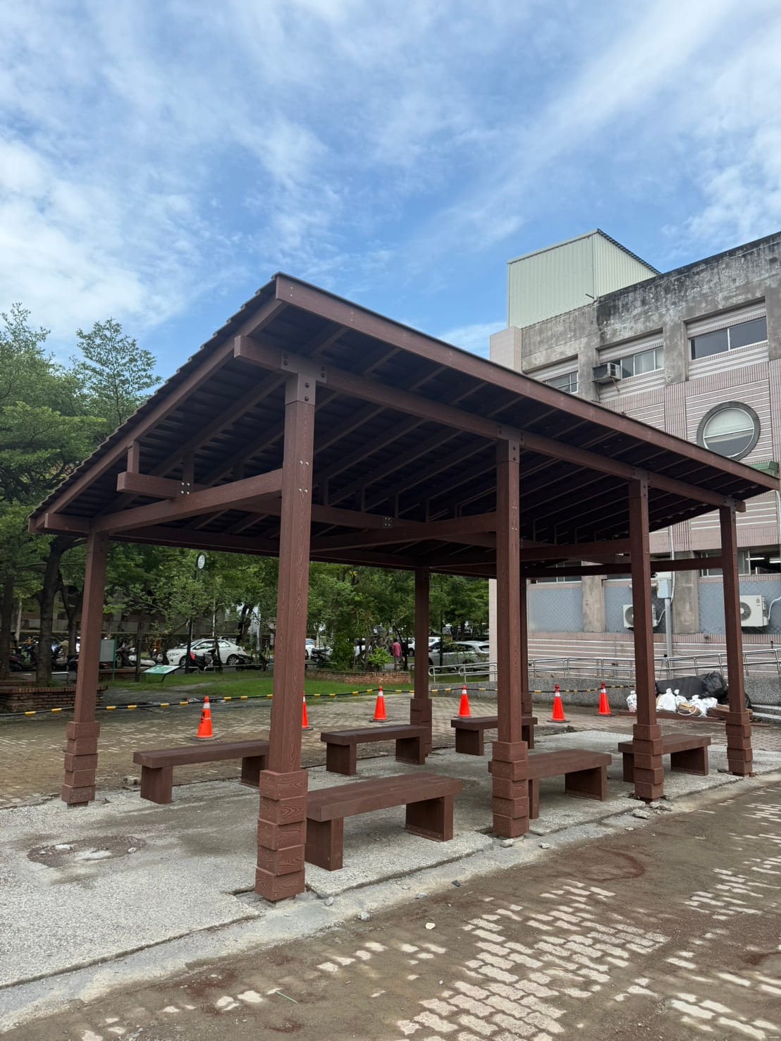 臺南市歸仁區歸仁運動公園增設遮陽網暨廣場鋪面改善工程 照片3